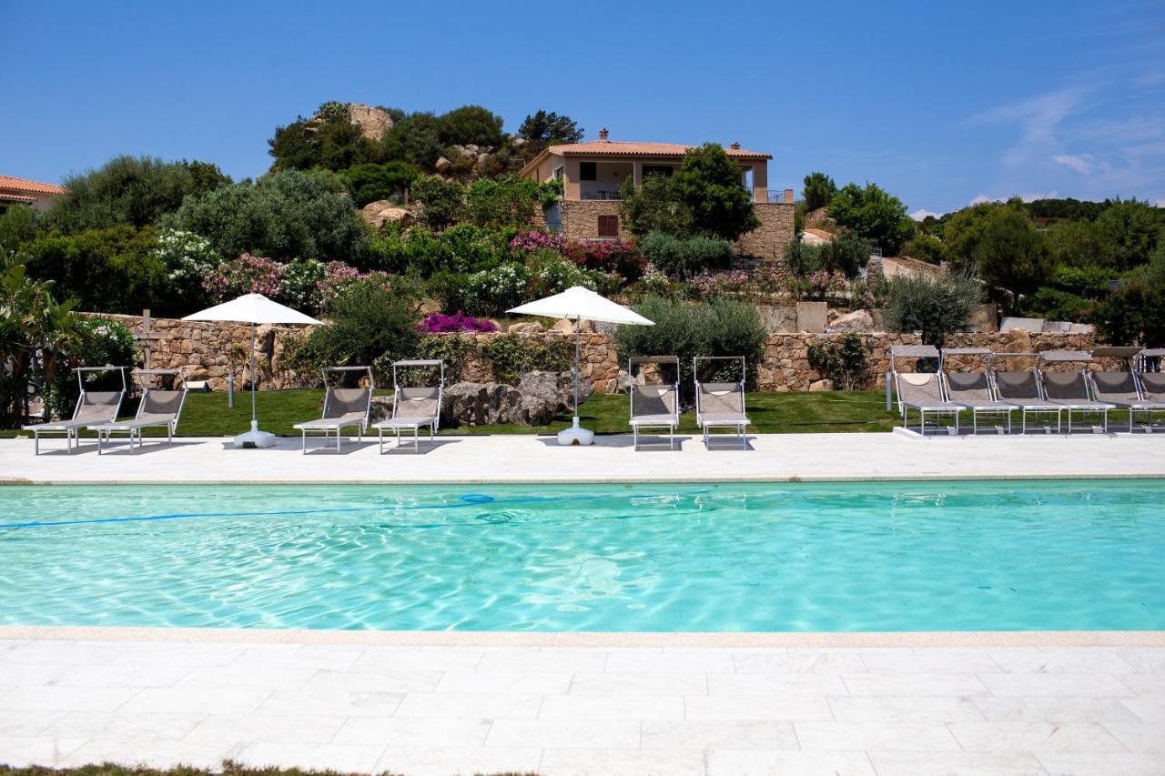 La Corte Di Pulicinu Baja Sardinia Bagian luar foto