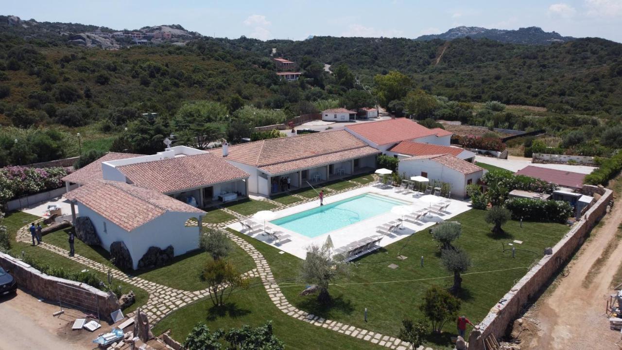 La Corte Di Pulicinu Baja Sardinia Bagian luar foto