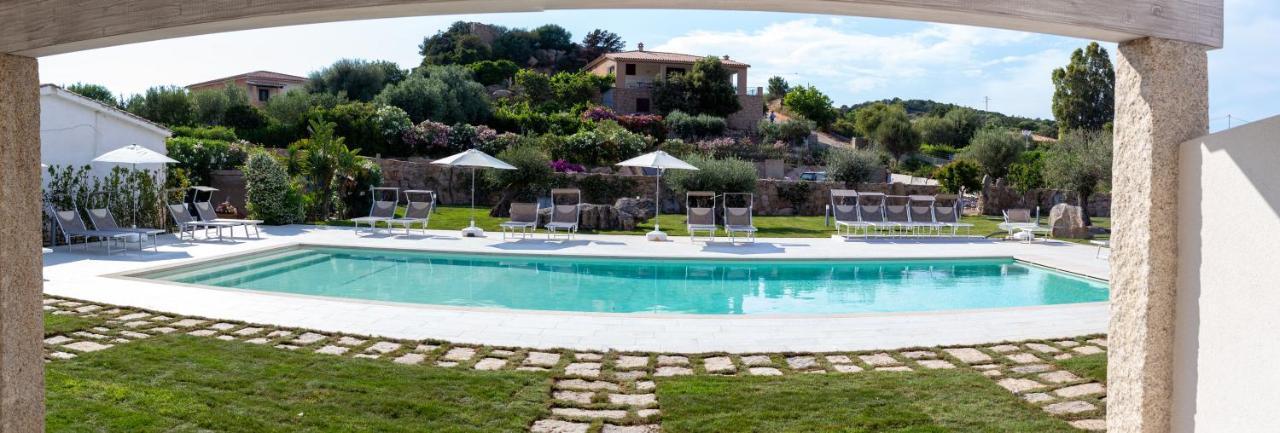 La Corte Di Pulicinu Baja Sardinia Bagian luar foto