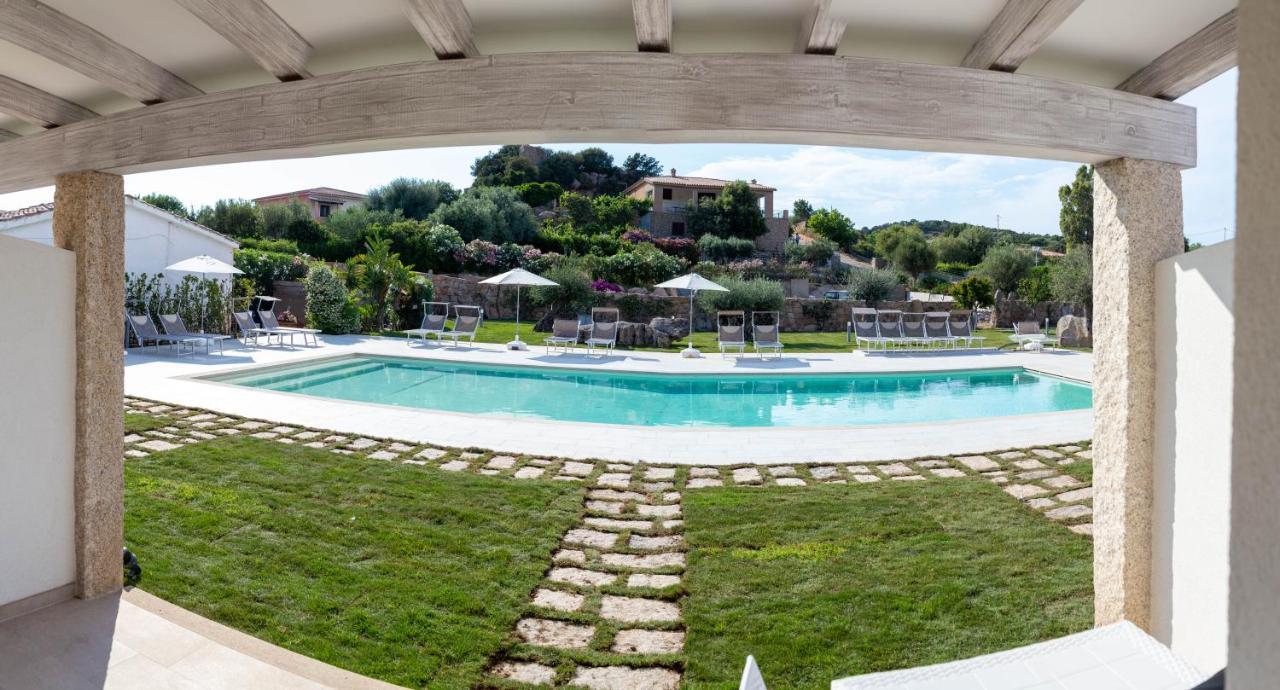 La Corte Di Pulicinu Baja Sardinia Bagian luar foto